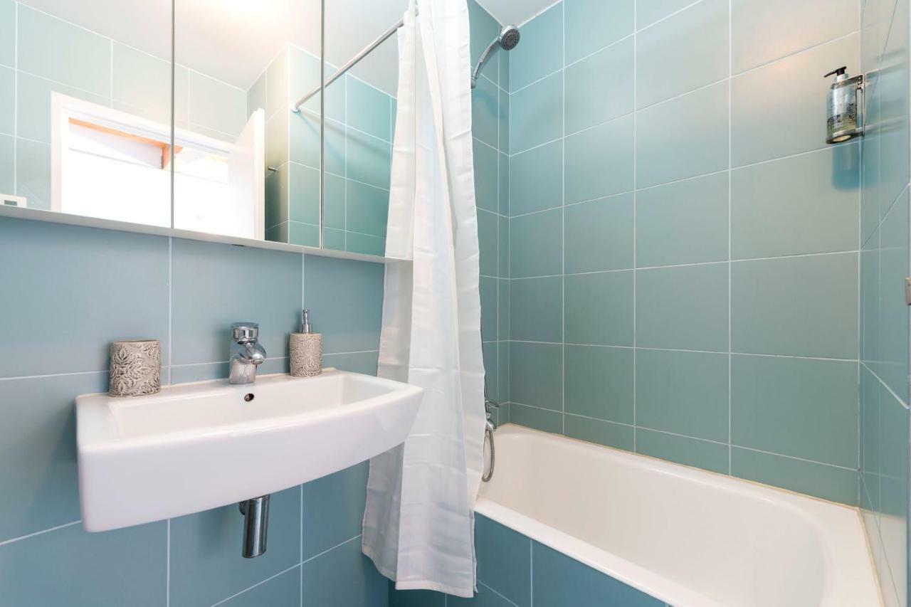 Fontainhas Stylish Apartment By Da'Home Porto Bagian luar foto